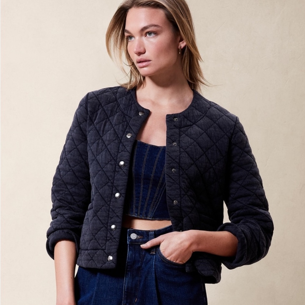 Banana Republic Factory, Short Quilted Jacket (Medium)